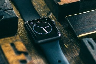 70+ Apple Watch Mockups & Graphics